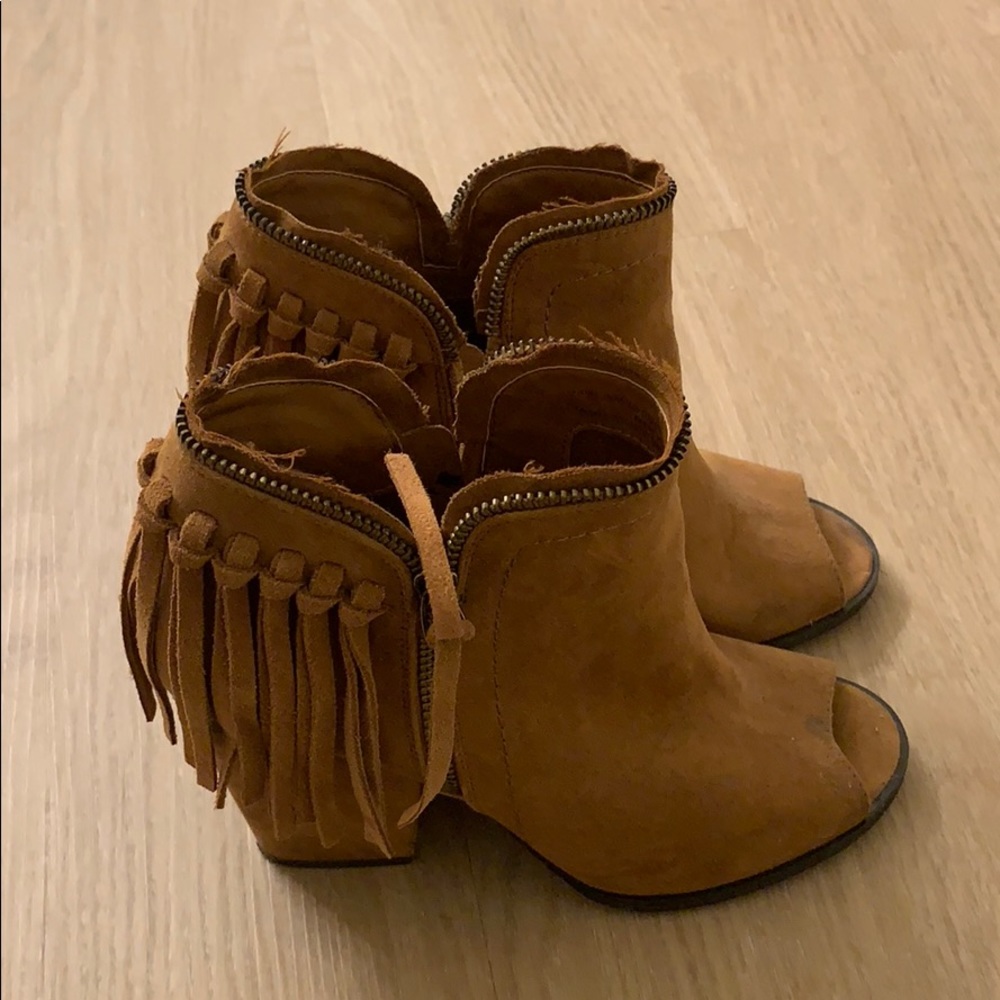 DV fringe booties